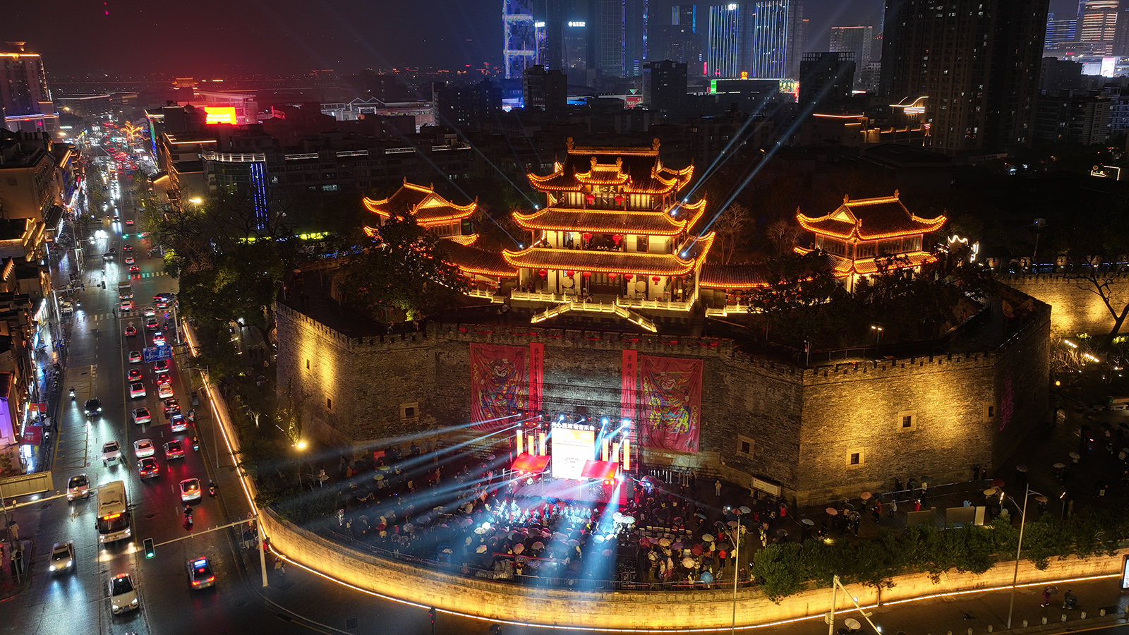 Changsha’s Tianxin District Celebrates Lantern Festival with Four-City Historic Tower Light Linkage